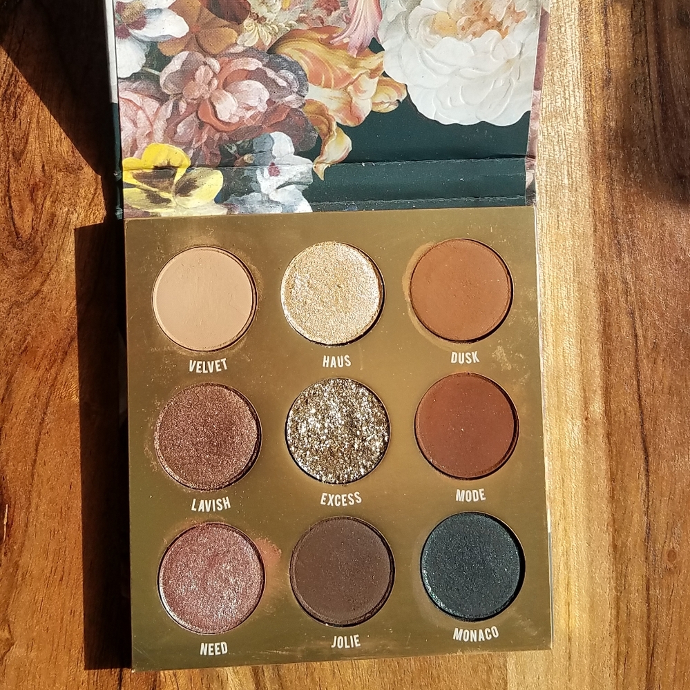 NEW Grandeur palette by Colourpop